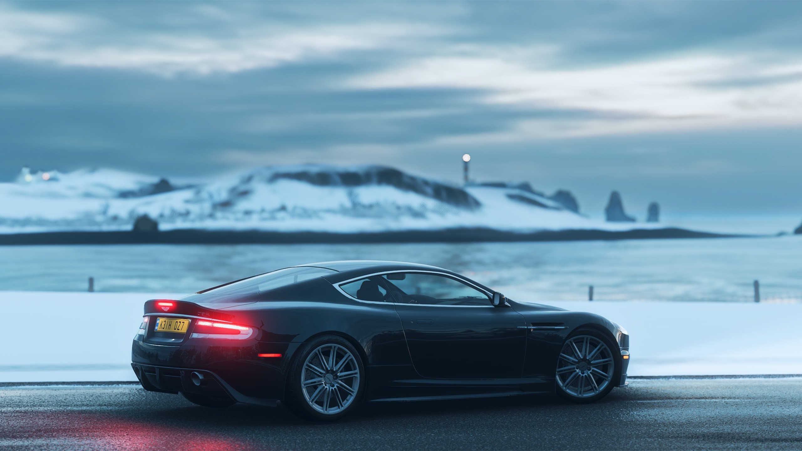 九游app官网下载-美国骑手马库斯·奥尔洛布在巴黎奥运会上与“Jane”马匹共同参赛，尽管因马匹受伤被迫退出，但展现了坚强意志。